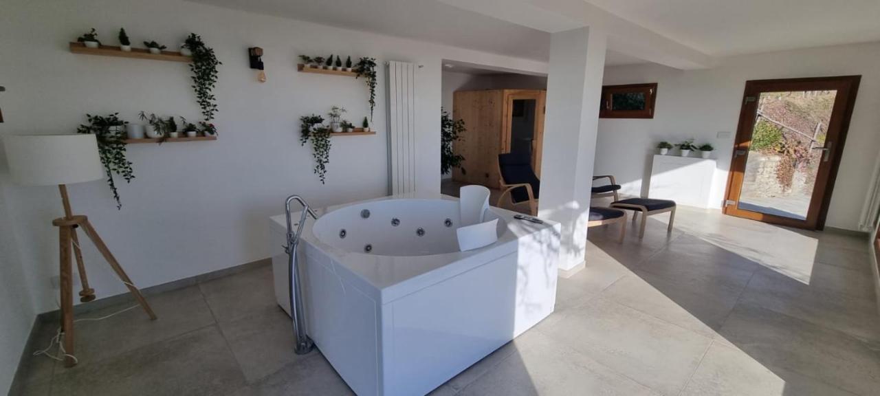 Chalet Sophie - Luxury Chalet Roletto Kültér fotó