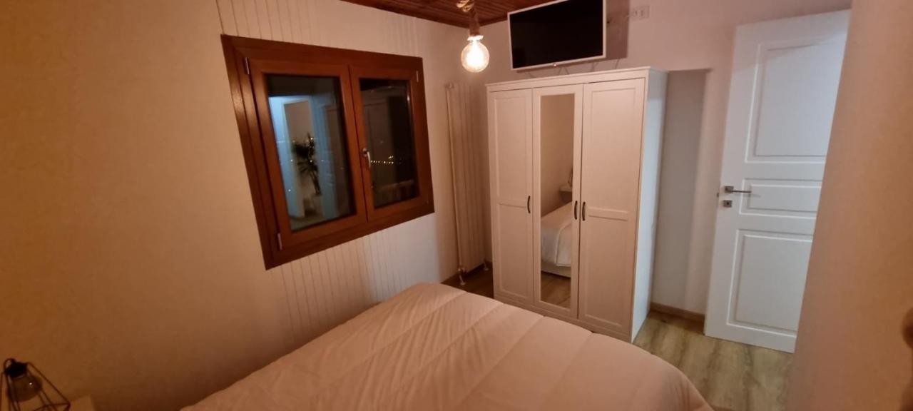 Chalet Sophie - Luxury Chalet Roletto Kültér fotó